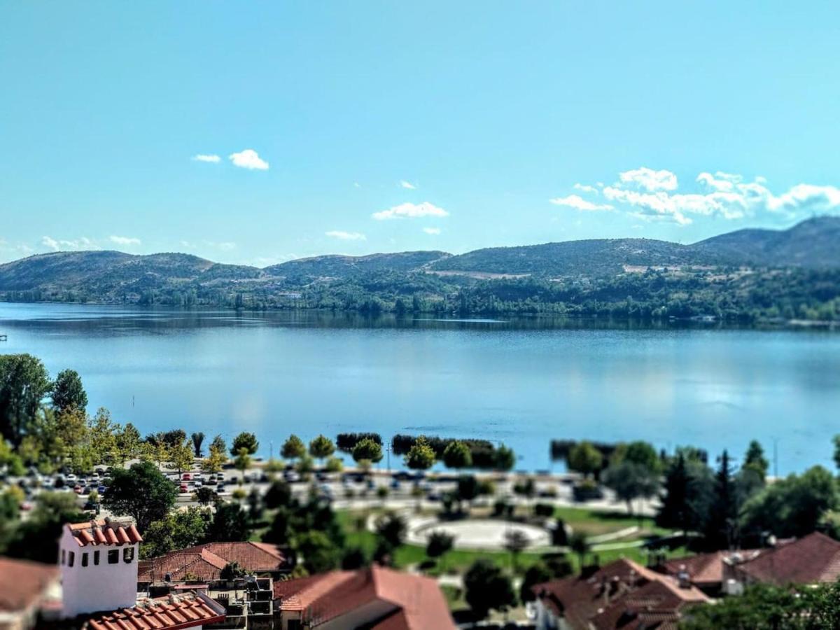 Calm Lake Balcony Костур Екстериор снимка