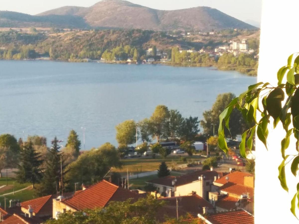 Calm Lake Balcony Костур Екстериор снимка